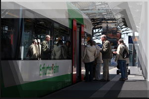 Fotografie Erfurt 21 - Erfurter Bahn mit Fahrgsten